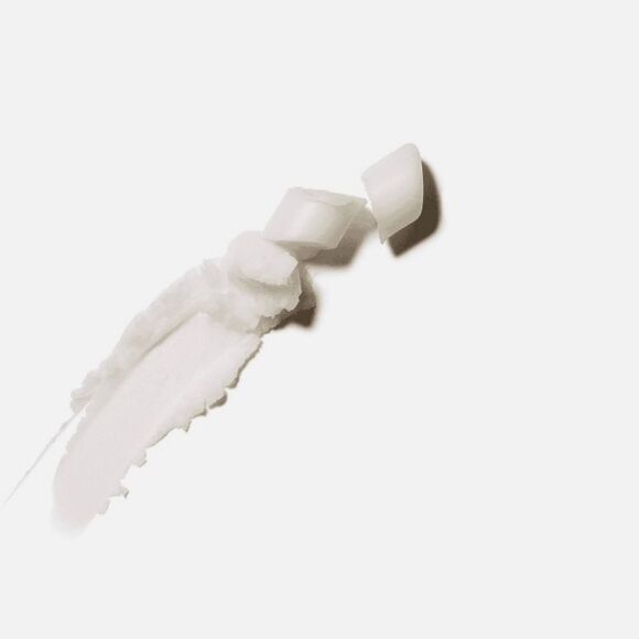 Mac Cosmetics Black Cherry Prep + Prime Lip Base - Picture 3 of 7